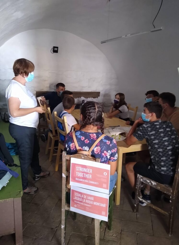 Despre biodiversitate, patrimoniu și nu numai la prima școală de vară dedicată tinerilor din Roșia Montană - ecomagazin.ro